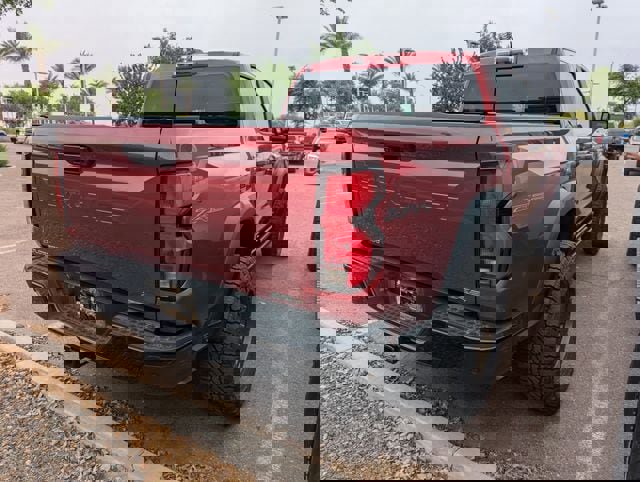 Used 2024 Chevrolet Colorado ZR2 w/ ZR2 Convenience Package III image 5