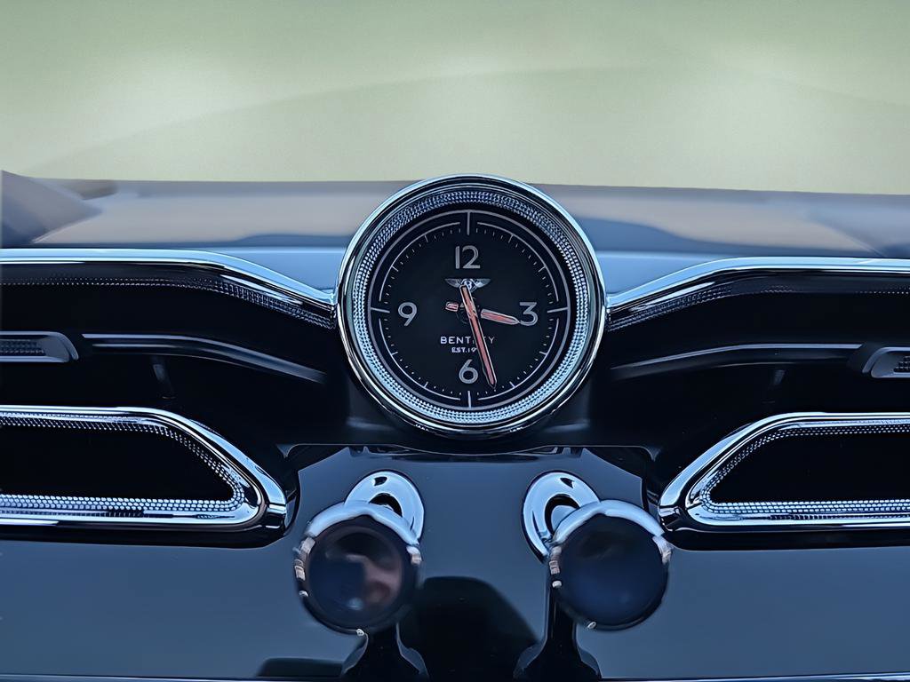 New 2024 Bentley Bentayga AWD/4WD image 22