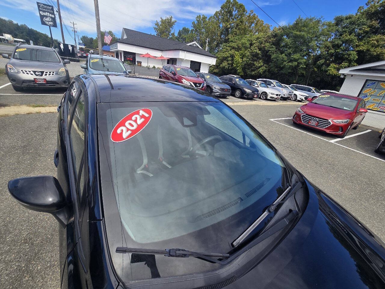 Used 2021 Nissan Versa SV FWD image 35