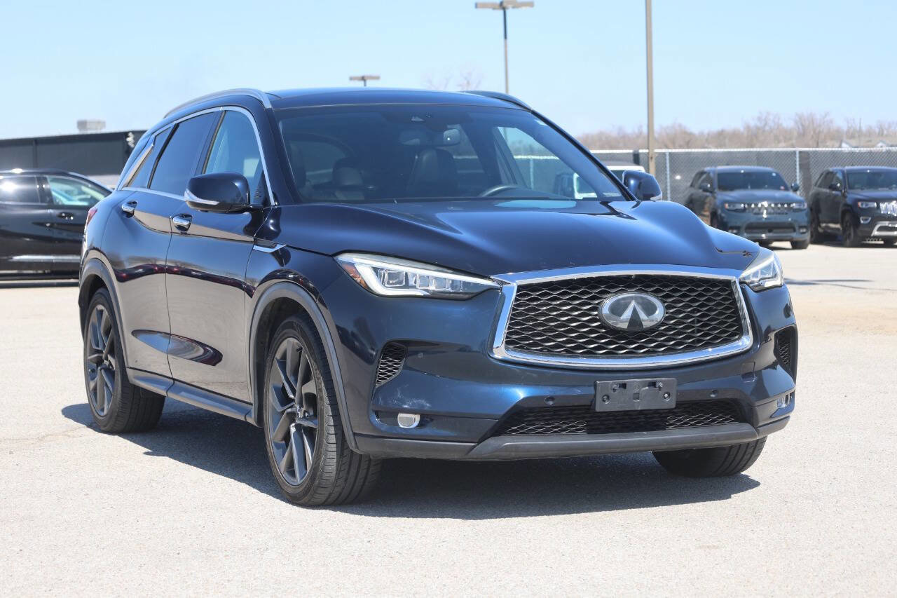 Used 2019 INFINITI QX50 Essential w/ Sensory Package AWD/4WD image 4