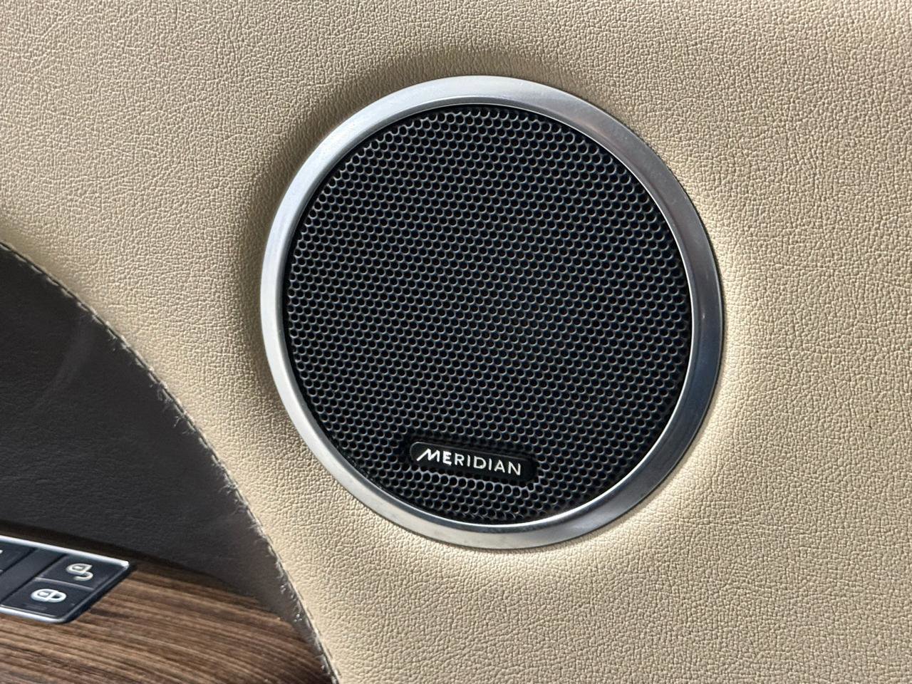 Used 2019 Land Rover Range Rover Sport HSE image 40