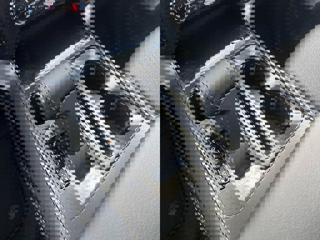 New 2026 Ford F150 Lariat w/ Equipment Group 502A High image 28