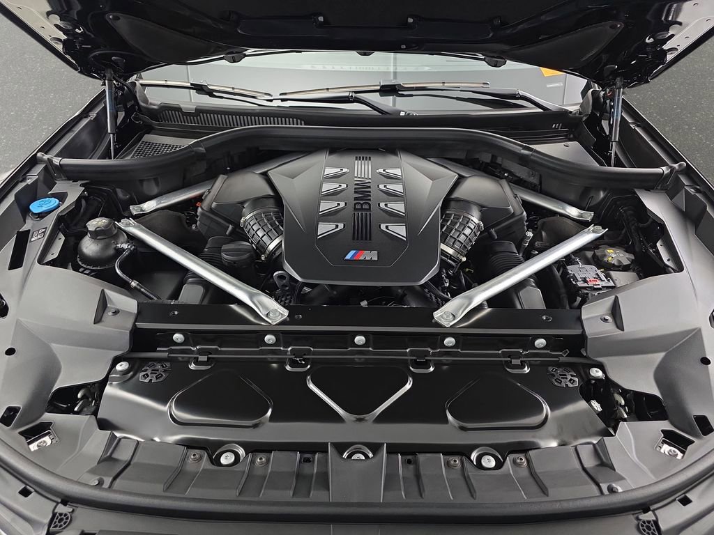 New 2026 BMW X7 M60i image 31