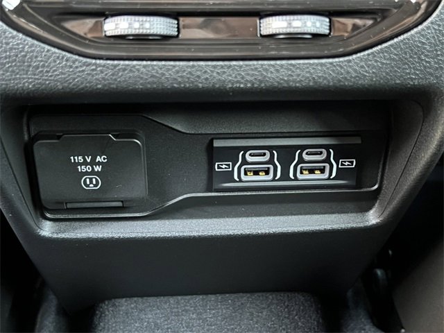 New 2025 Jeep Grand Cherokee L Limited image 32