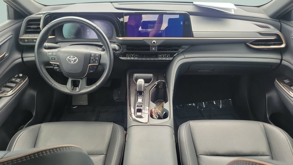 Certified 2026 Toyota Crown AWD/4WD image 11