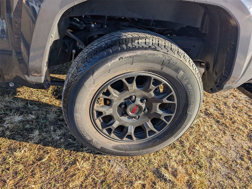 Used 2024 Toyota Tacoma TRD Sport w/ TRD Sport Premium Package image 5