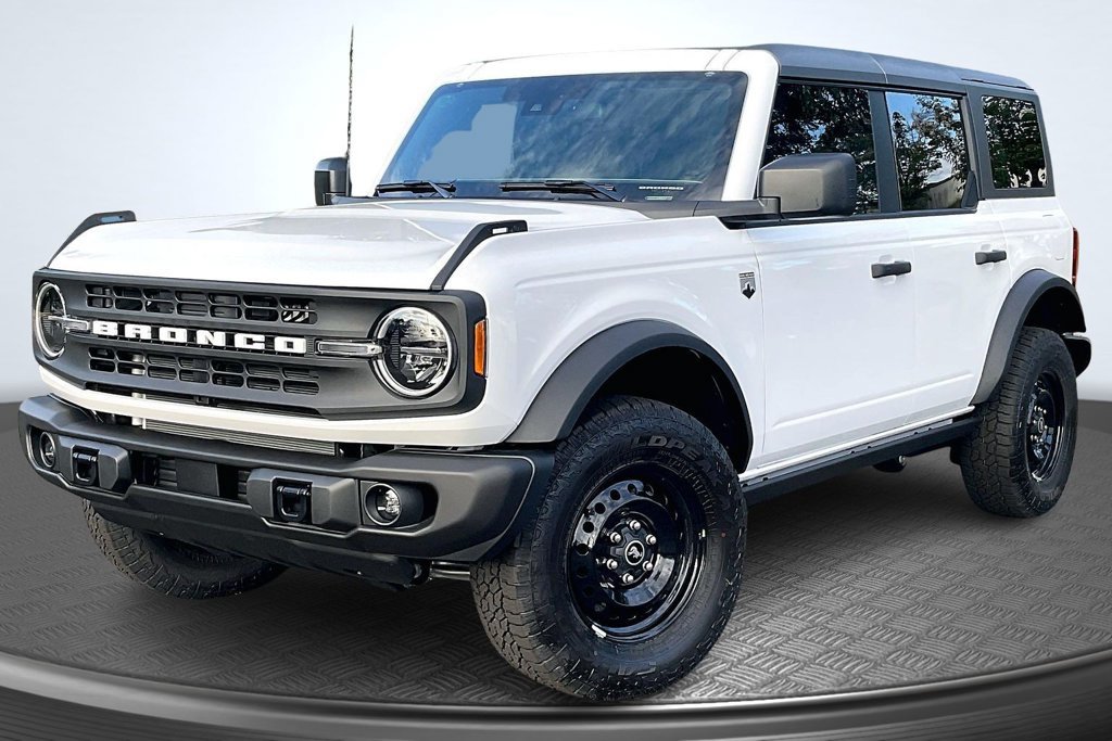 New 2026 Ford Bronco Big Bend w/ Black Diamond Package AWD/4WD image 2