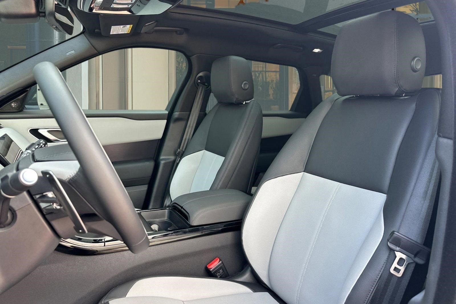 New 2026 Land Rover Range Rover Velar Dynamic SE AWD/4WD image 5