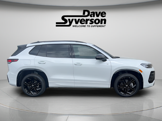New 2026 Volkswagen Tiguan SE R-Line AWD/4WD image 6