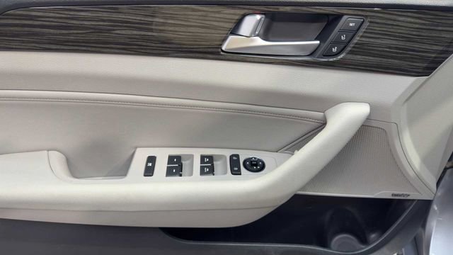 Used 2015 Hyundai Sonata Limited w/ Option Group 05 image 21