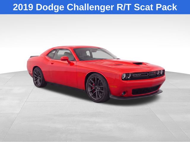 Used 2019 Dodge Challenger R/T Scat Pack w/ Driver Convenience Group RWD image 2