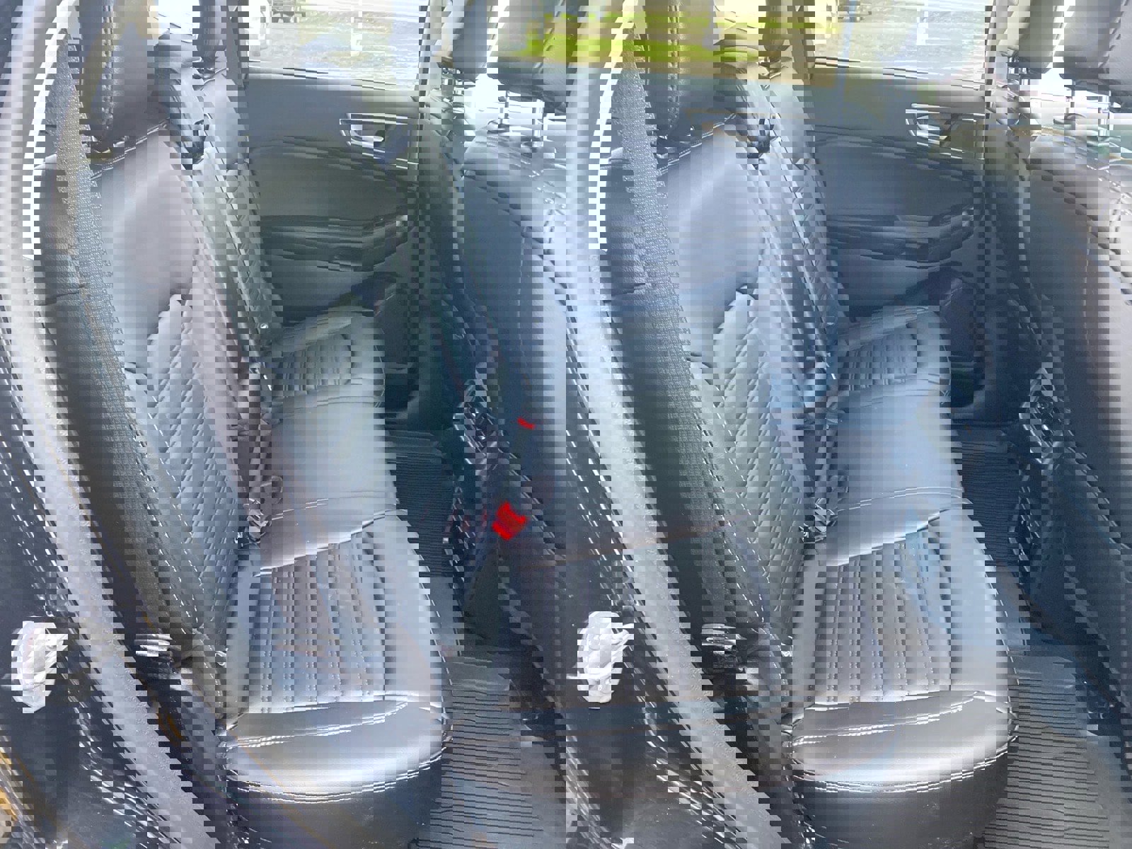 Used 2024 Ford Edge SEL w/ Convenience Package image 23