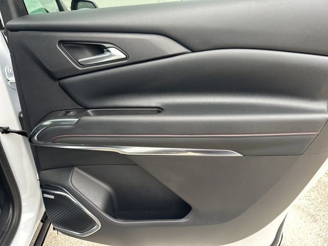 Used 2024 Chevrolet Traverse RS w/ LPO, Floor Liner Package image 53