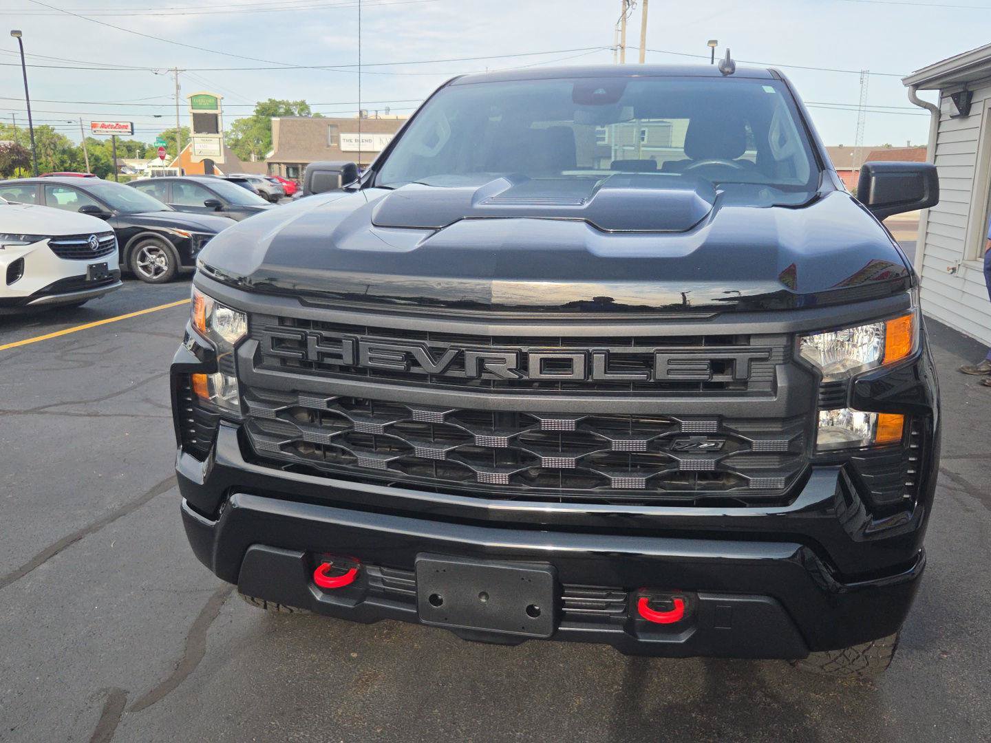 Used 2023 Chevrolet Silverado 1500 Custom Trail Boss w/ LPO, Dark Essentials Package AWD/4WD image 7