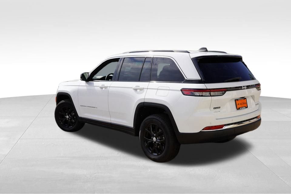 Certified 2025 Jeep Grand Cherokee Limited image 7