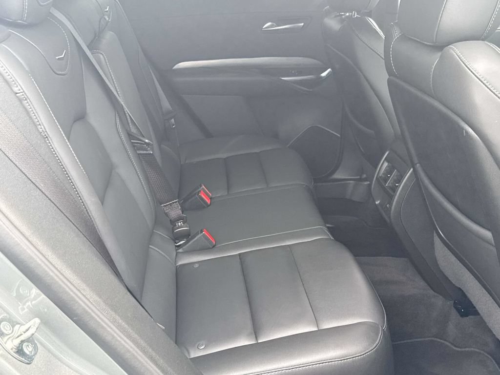 Used 2025 Cadillac XT4 Premium Luxury FWD image 28