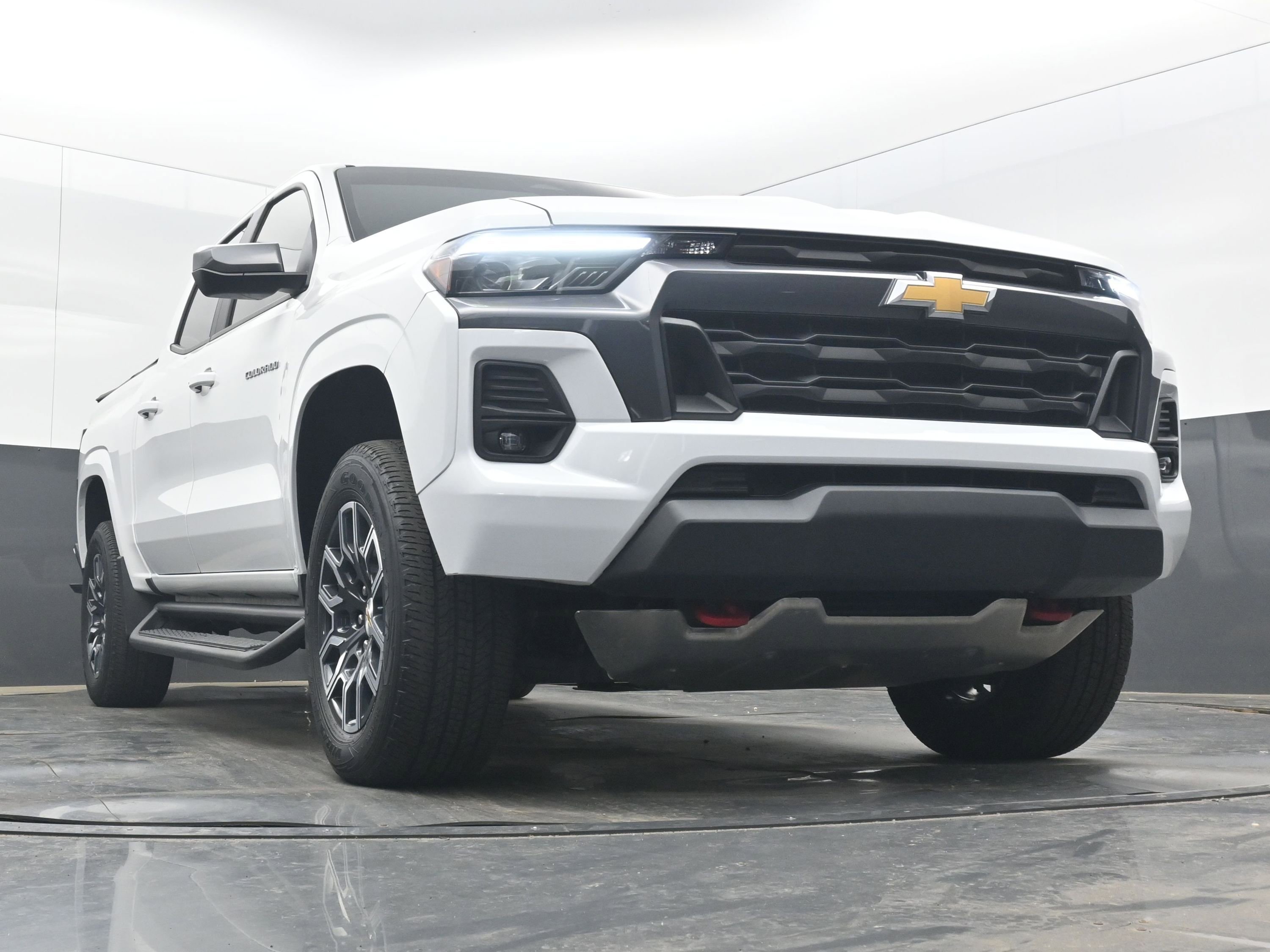 Certified 2023 Chevrolet Colorado LT w/ LT Convenience Package III image 23
