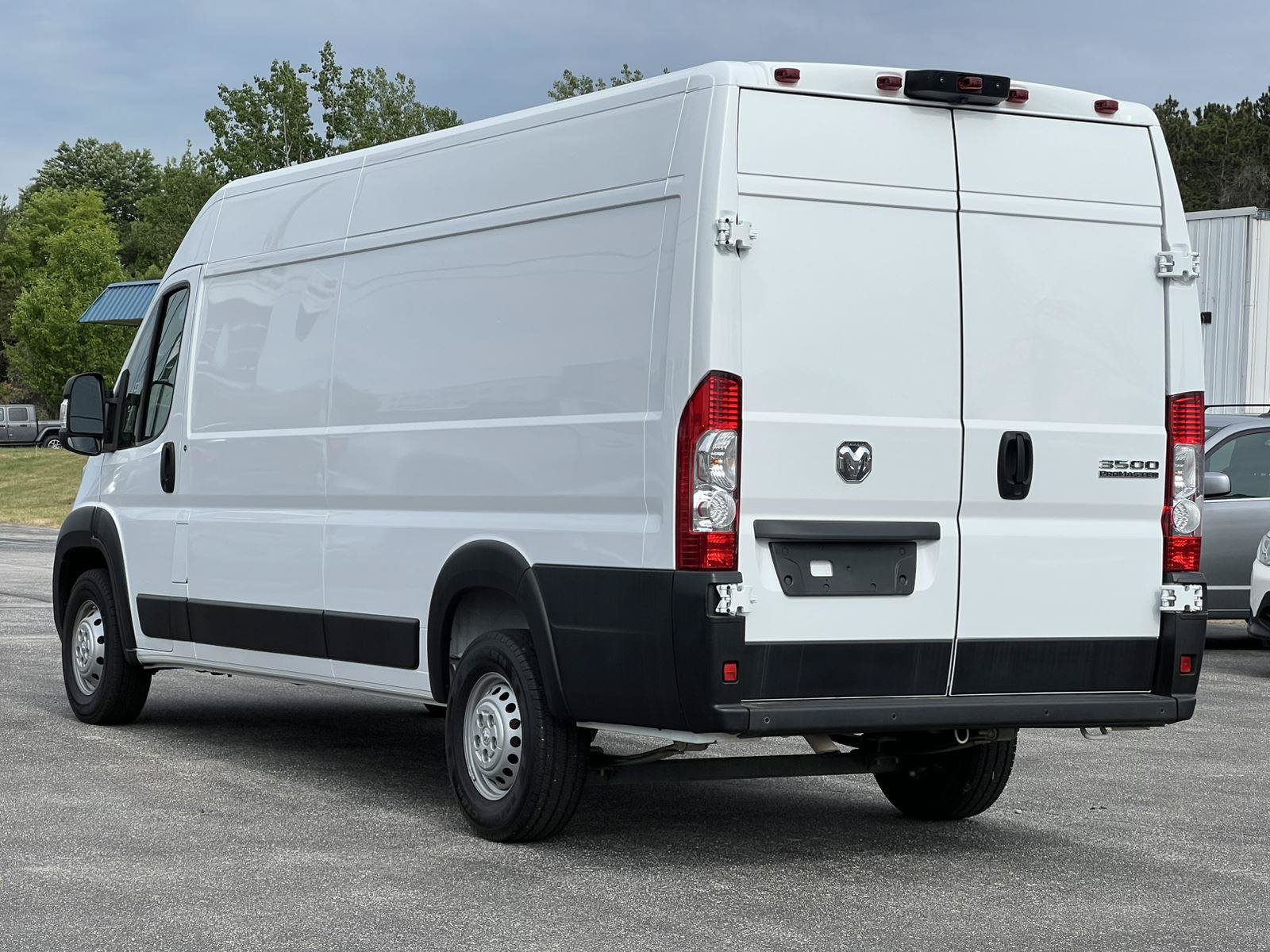 Used 2025 RAM ProMaster 3500 w/ Power Group FWD image 2