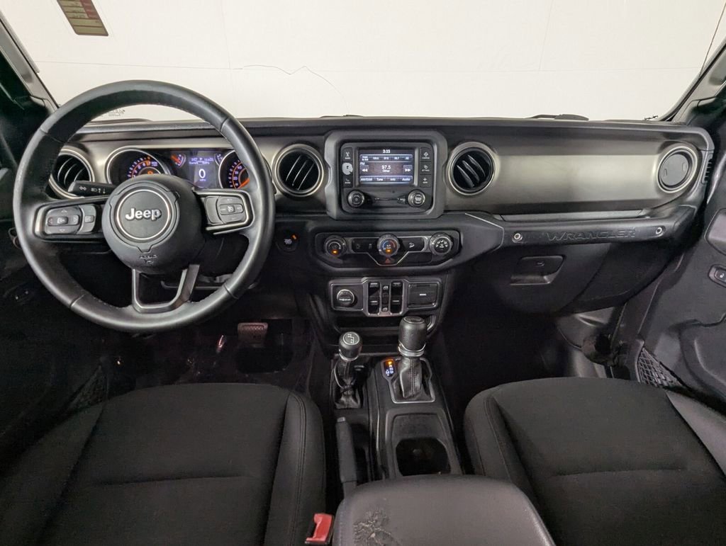 Used 2018 Jeep Wrangler Unlimited Sport S image 17