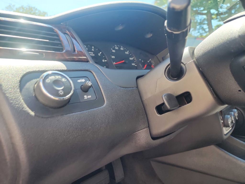 Used 2015 Chevrolet Impala Limited LS image 15