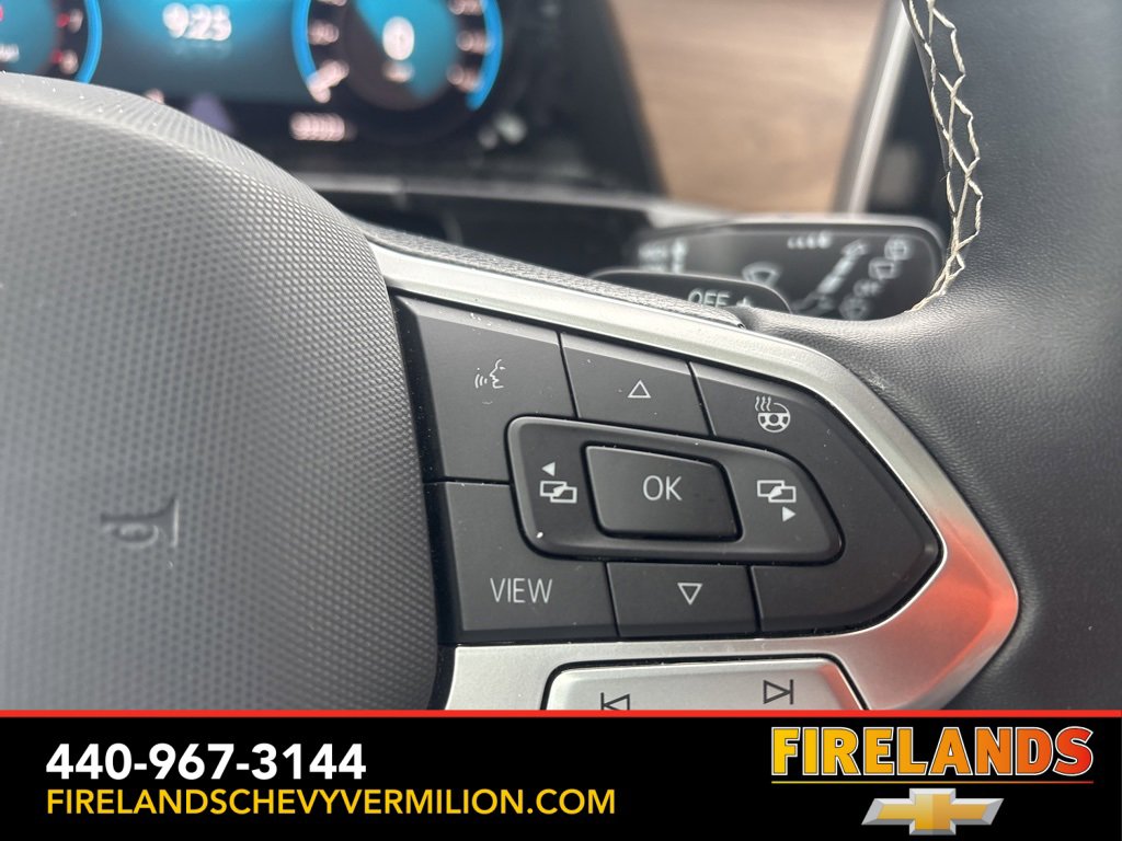 Used 2024 Volkswagen Atlas SE w/ Panoramic Sunroof Package image 16