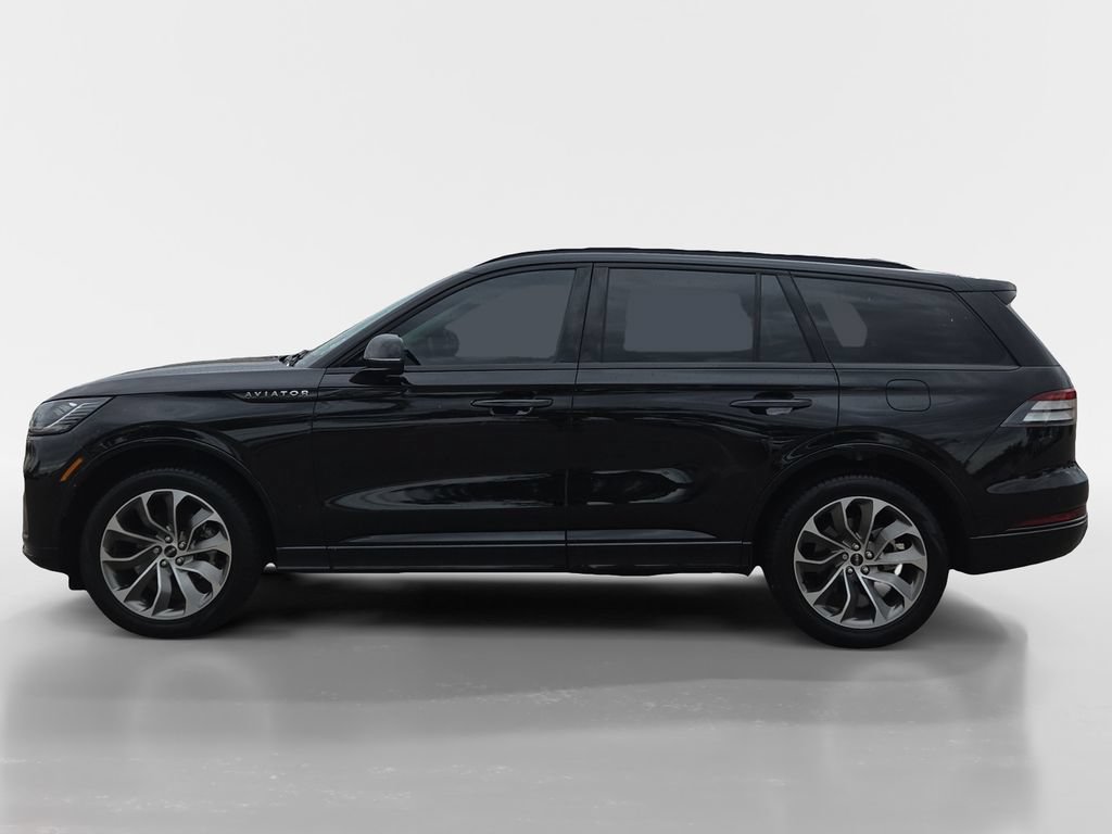 Used 2025 Lincoln Aviator AWD w/ Jet Appearance Package image 2