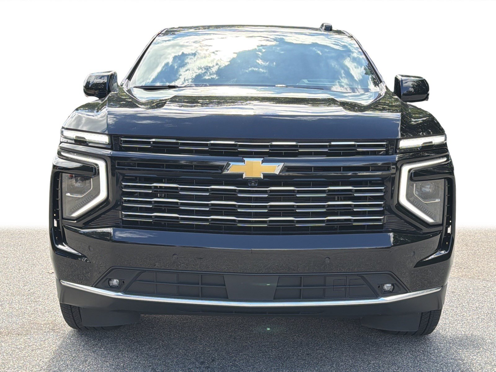 Used 2026 Chevrolet Suburban High Country AWD/4WD image 32