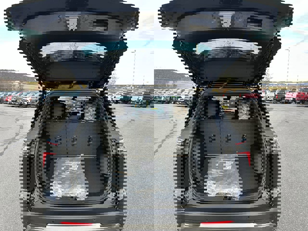 New 2026 Chevrolet Equinox LT w/ Safety and Technology Package image 18