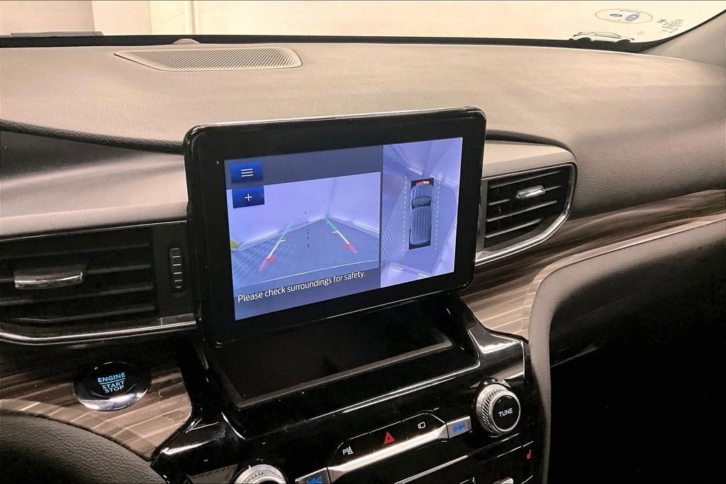 Used 2022 Ford Explorer Limited w/ Equipment Group 301A image 20