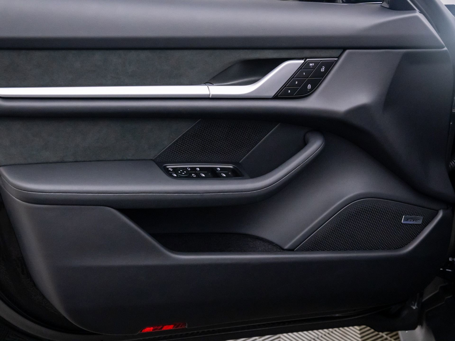 New 2026 Porsche Taycan GTS AWD/4WD image 14