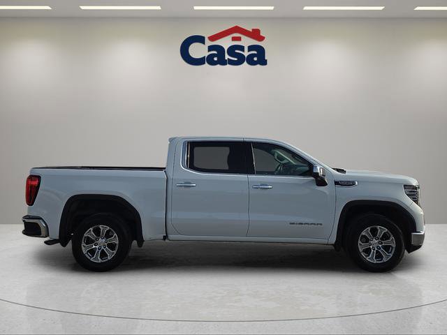 Used 2025 GMC Sierra 1500 SLT image 2