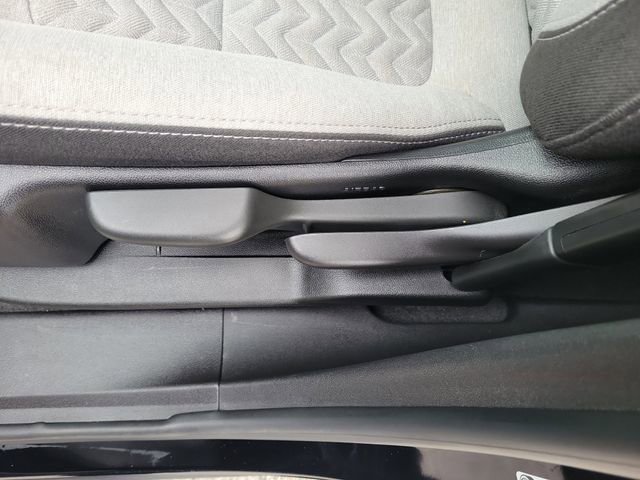 Certified 2024 Chevrolet Equinox LS image 17