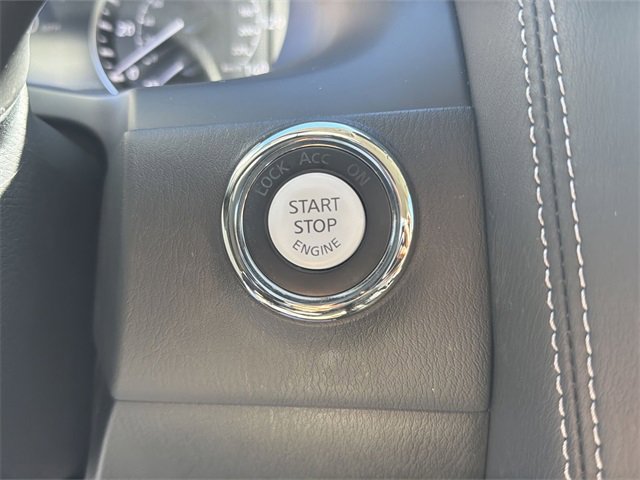 Used 2021 Nissan Armada Platinum image 16