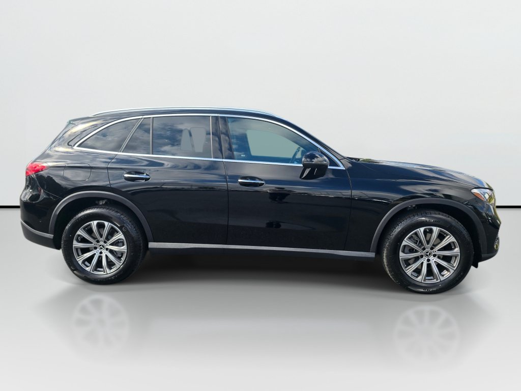 Used 2026 Mercedes-Benz GLC 300 4MATIC image 6