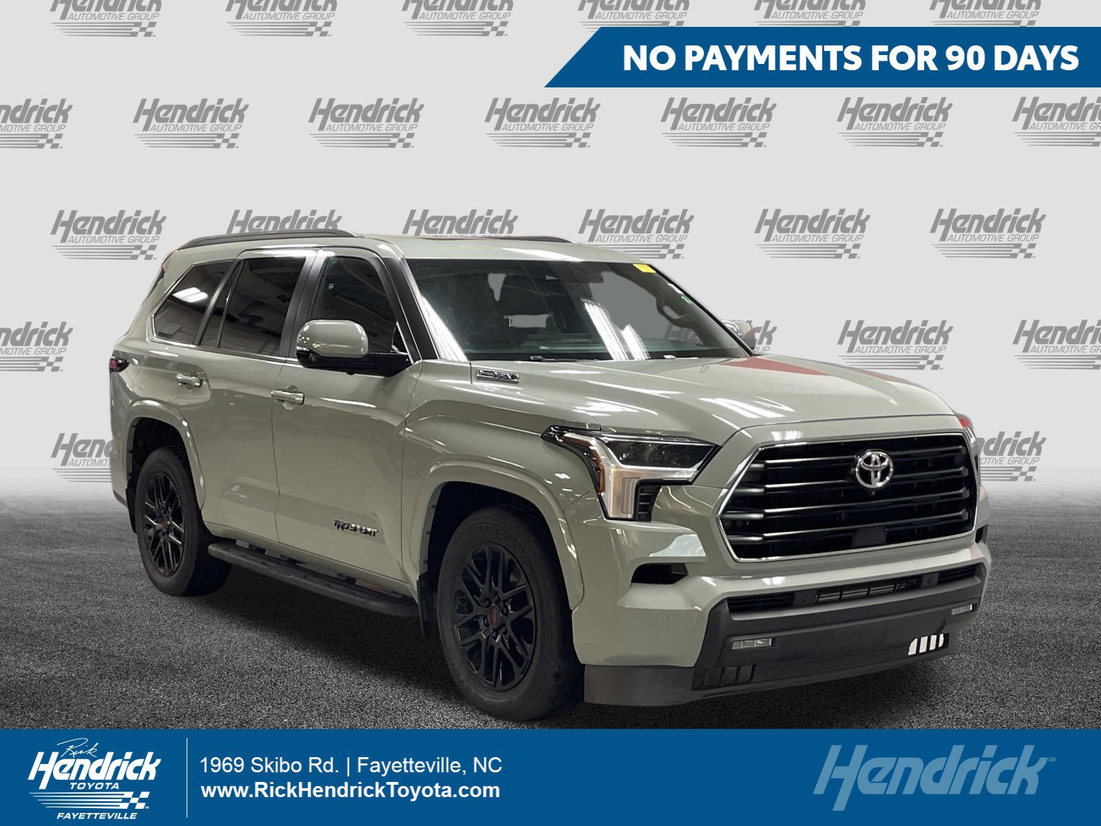 Used 2025 Toyota Sequoia SR5 w/ SR5 Premium Package AWD/4WD video 1
