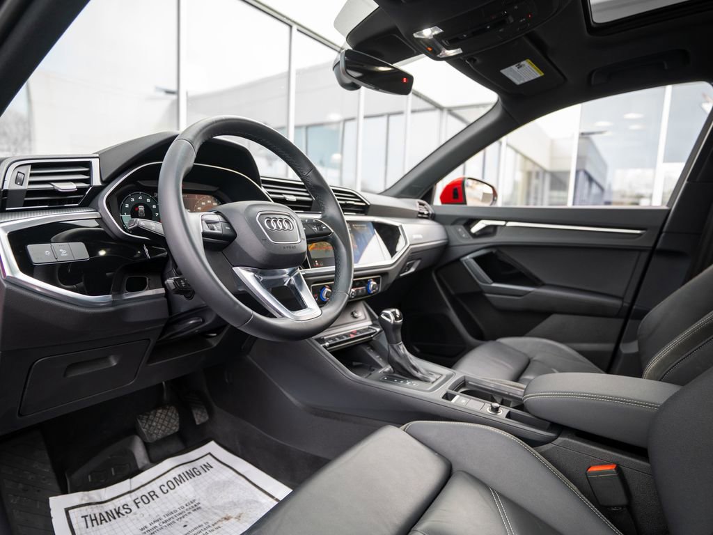 Used 2023 Audi Q3 2.0T Premium Plus image 4