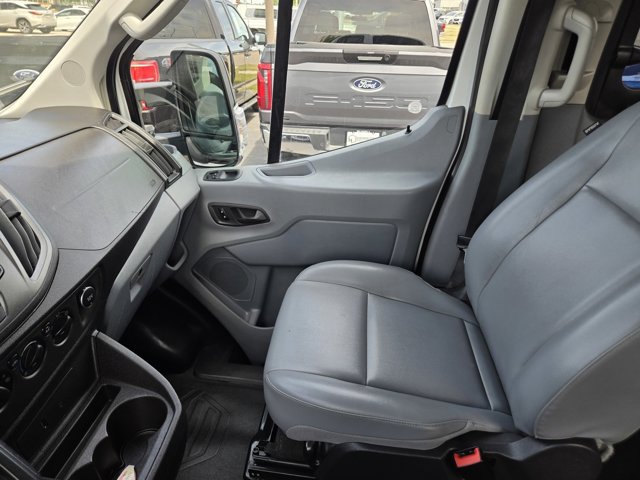 Used 2018 Ford Transit 150 XL RWD image 12