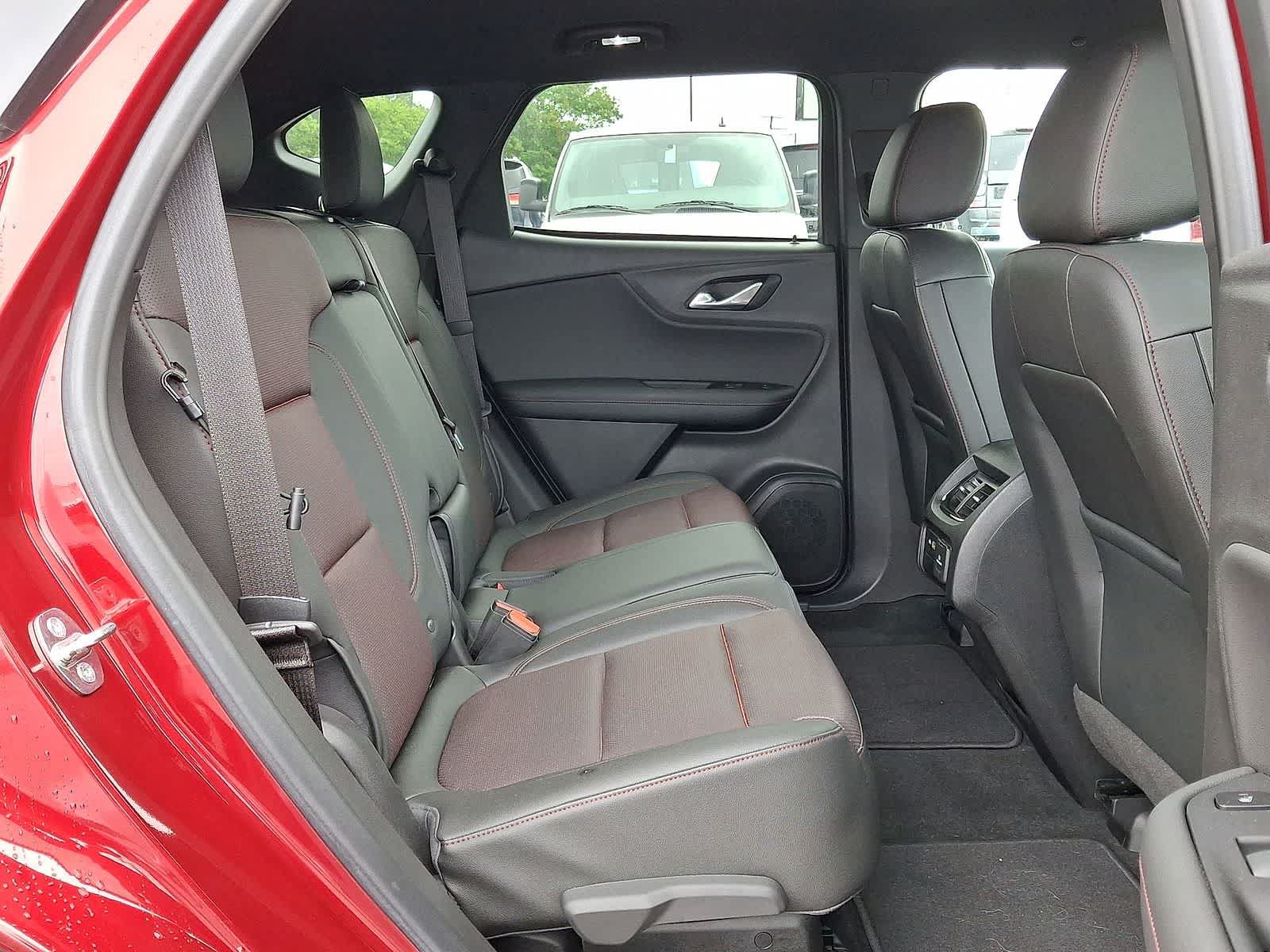 Used 2019 Chevrolet Blazer RS FWD image 33