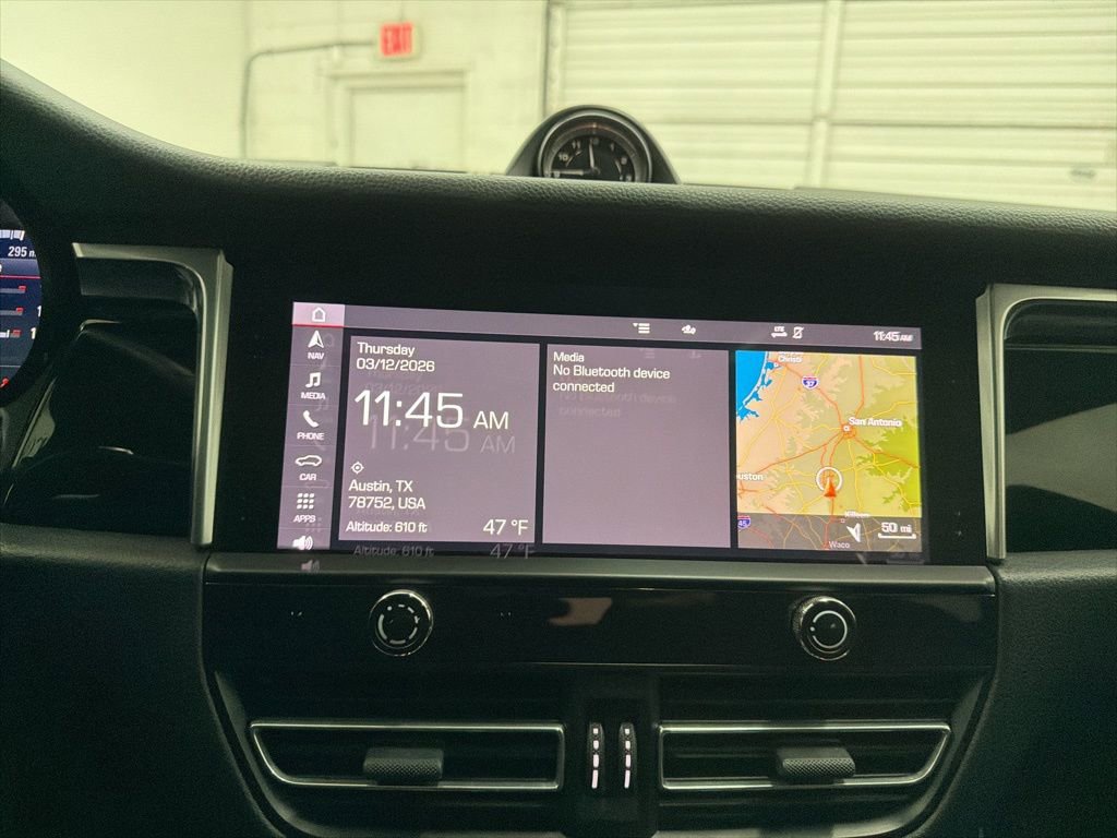 Used 2022 Porsche Macan image 33