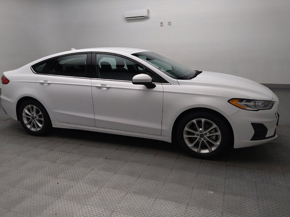Used 2019 Ford Fusion SE FWD image 11