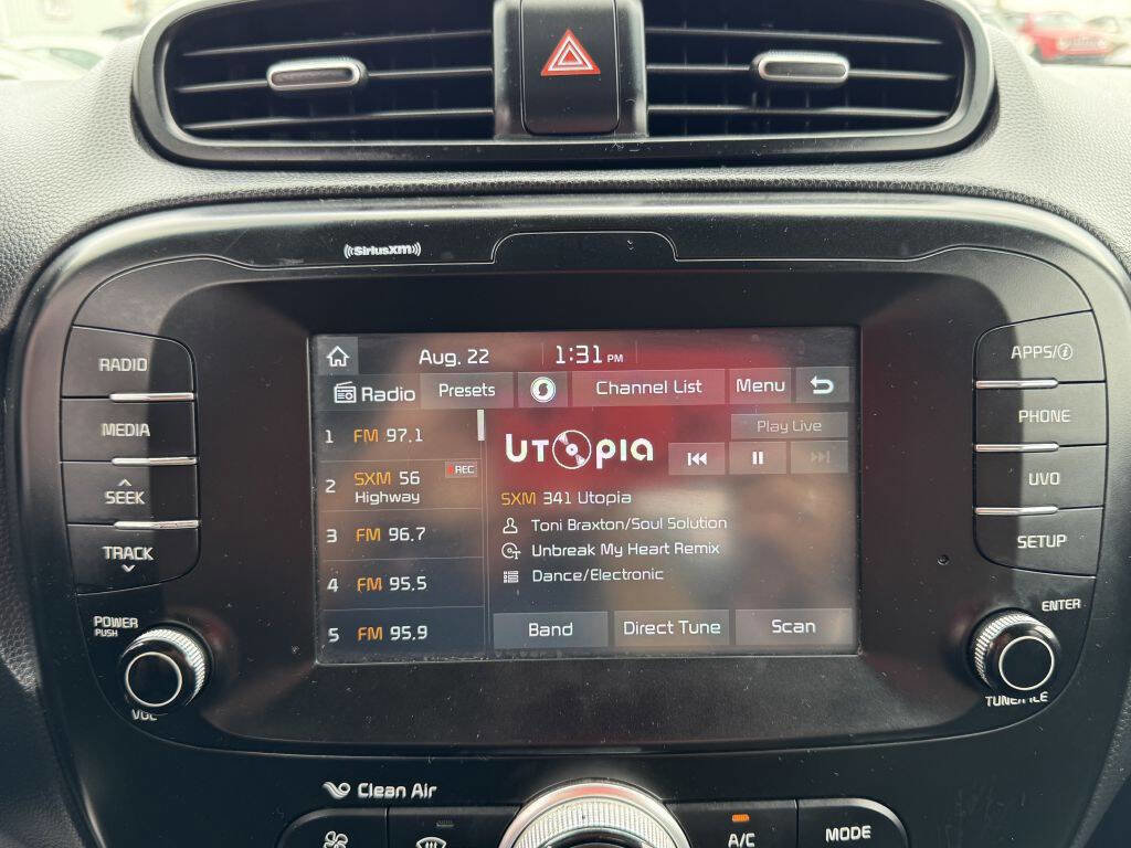 Used 2018 Kia Soul + image 19