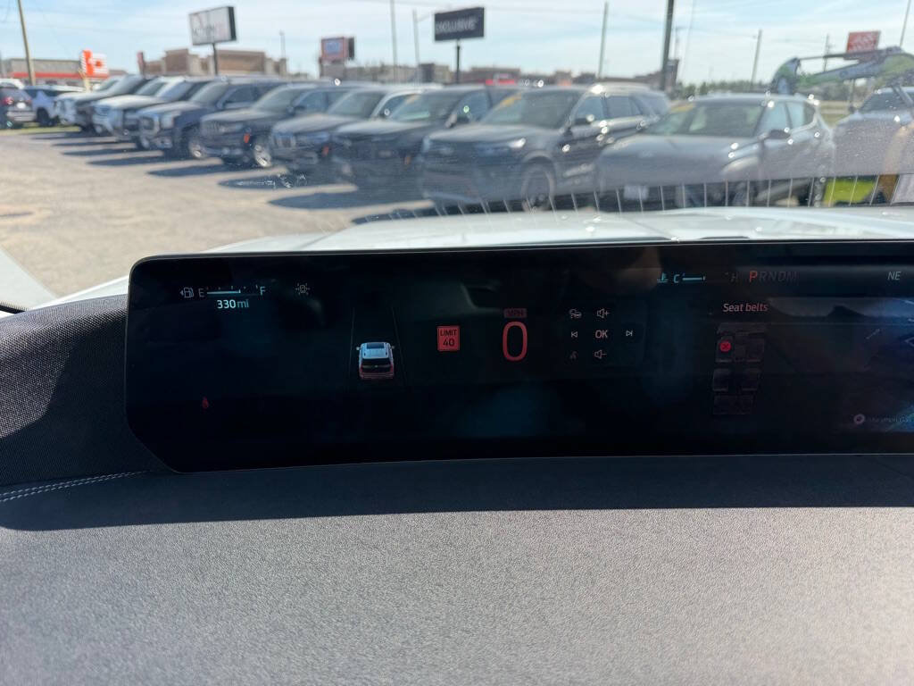 Used 2025 Ford Expedition Max Platinum AWD/4WD image 23