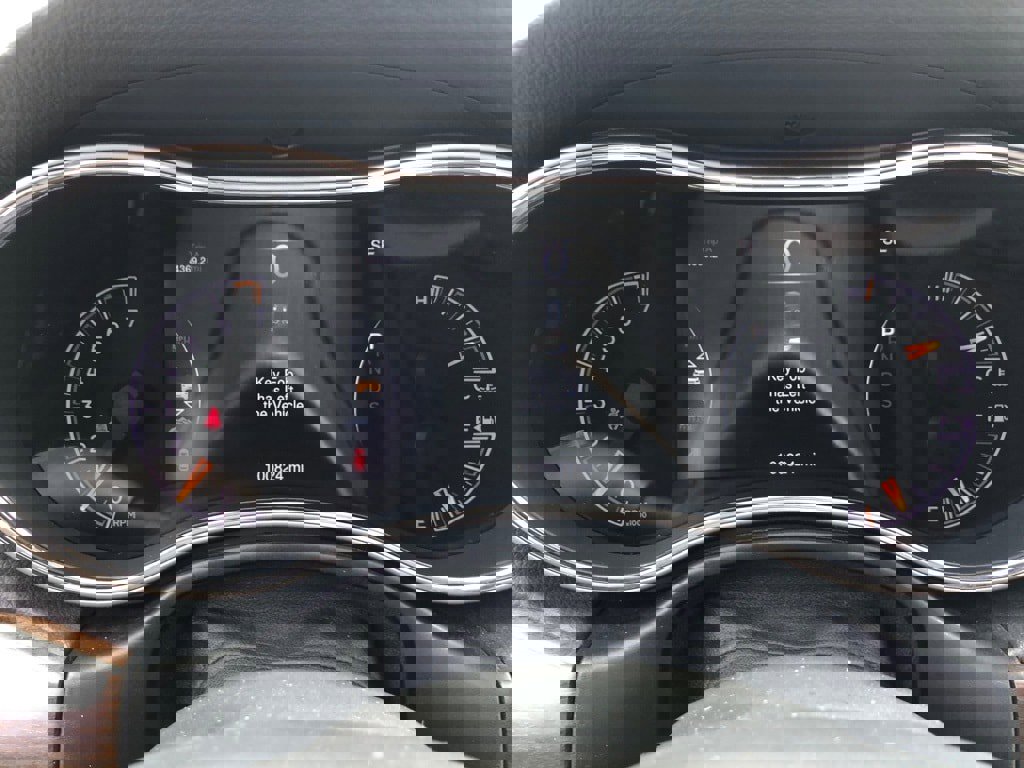 Used 2015 Jeep Grand Cherokee Limited image 21