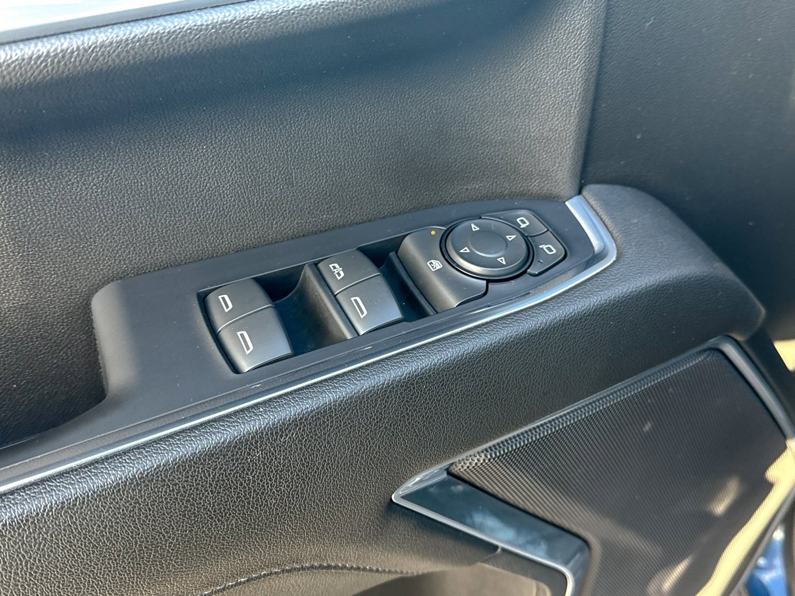 Certified 2022 Chevrolet Silverado 1500 LT image 18