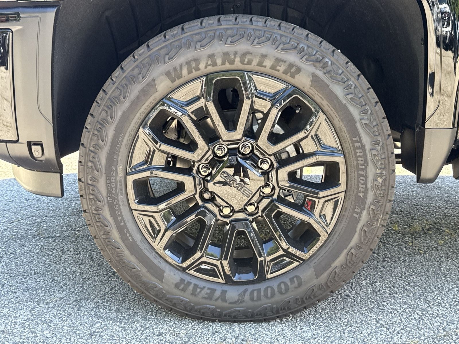 New 2026 GMC Sierra 2500 Denali Ultimate w/ LPO, Black Badging Package AWD/4WD image 12