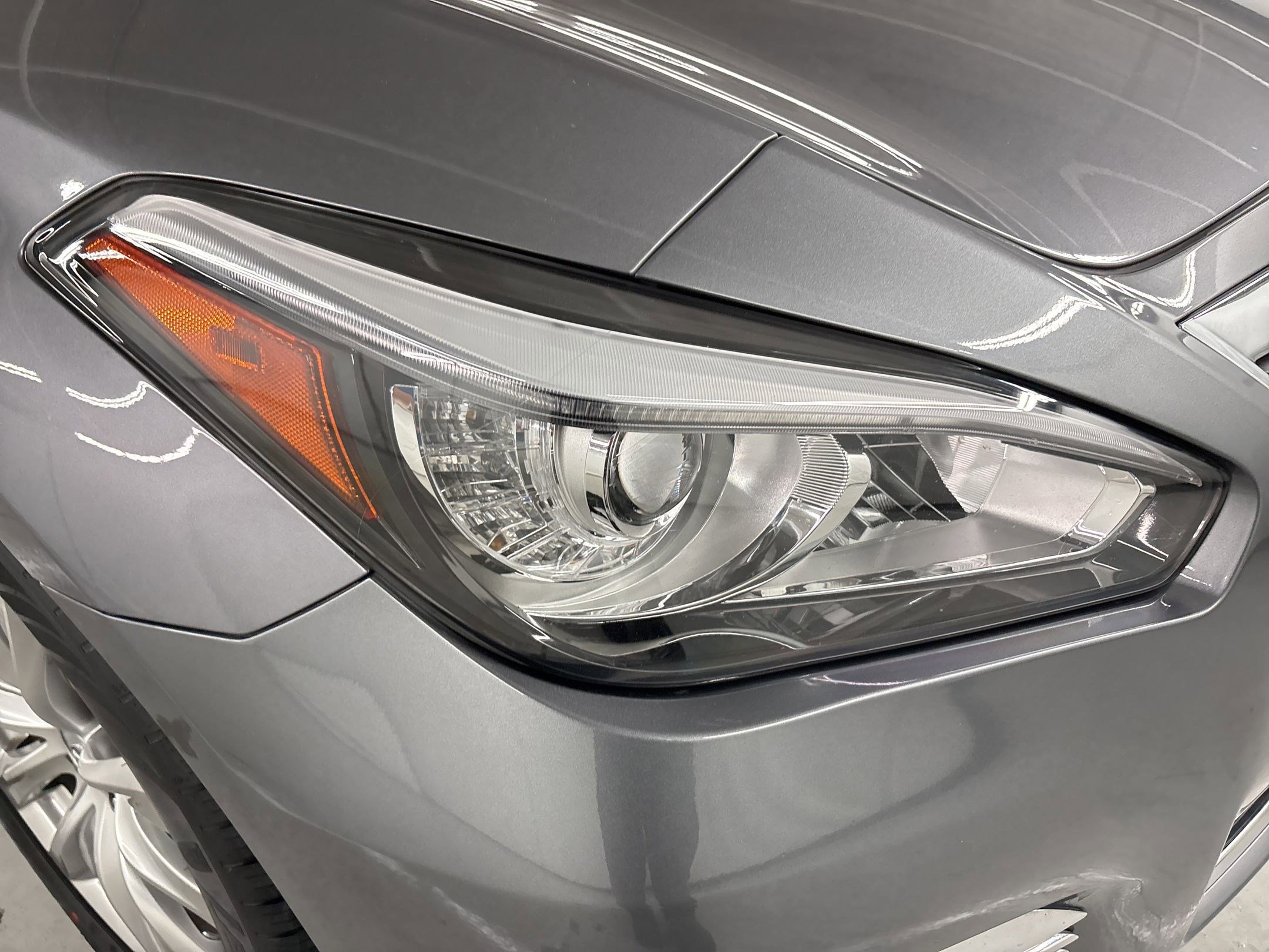 Used 2019 INFINITI Q70 Luxe image 11
