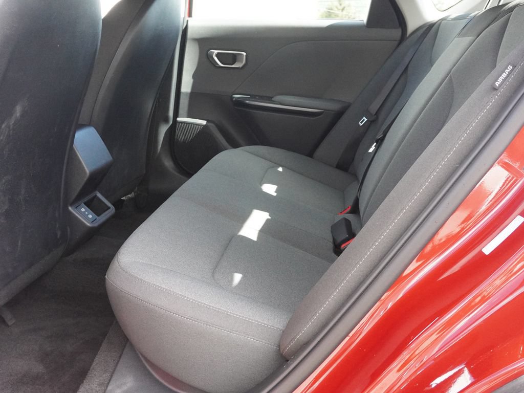 Certified 2025 Kia K4 FWD image 26