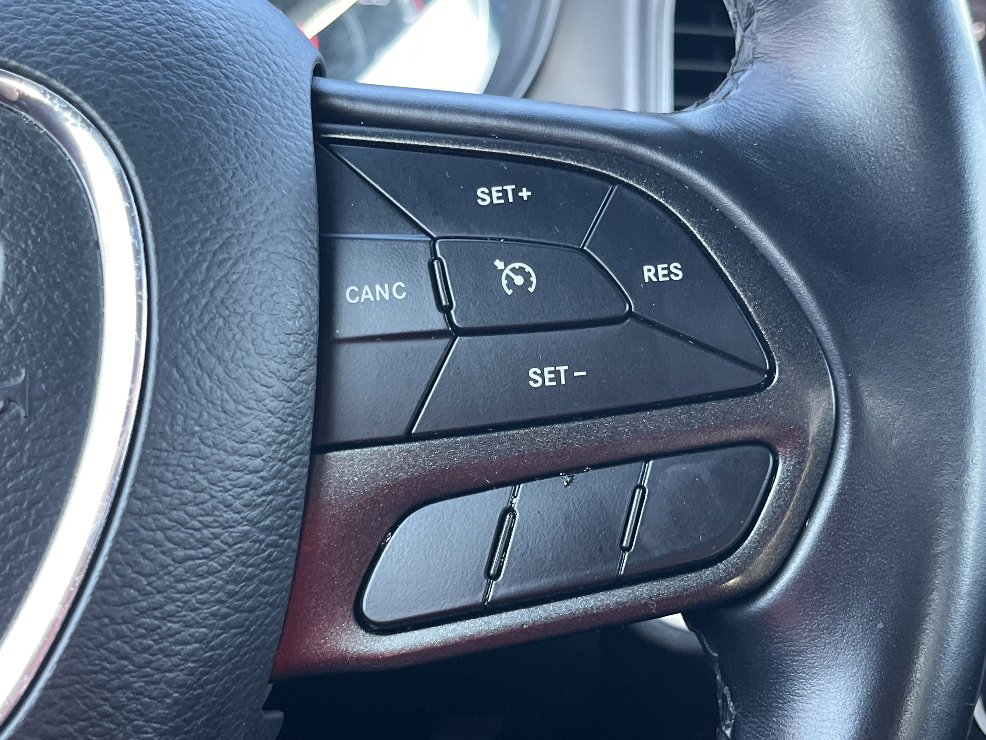 Used 2023 Dodge Charger SXT image 10