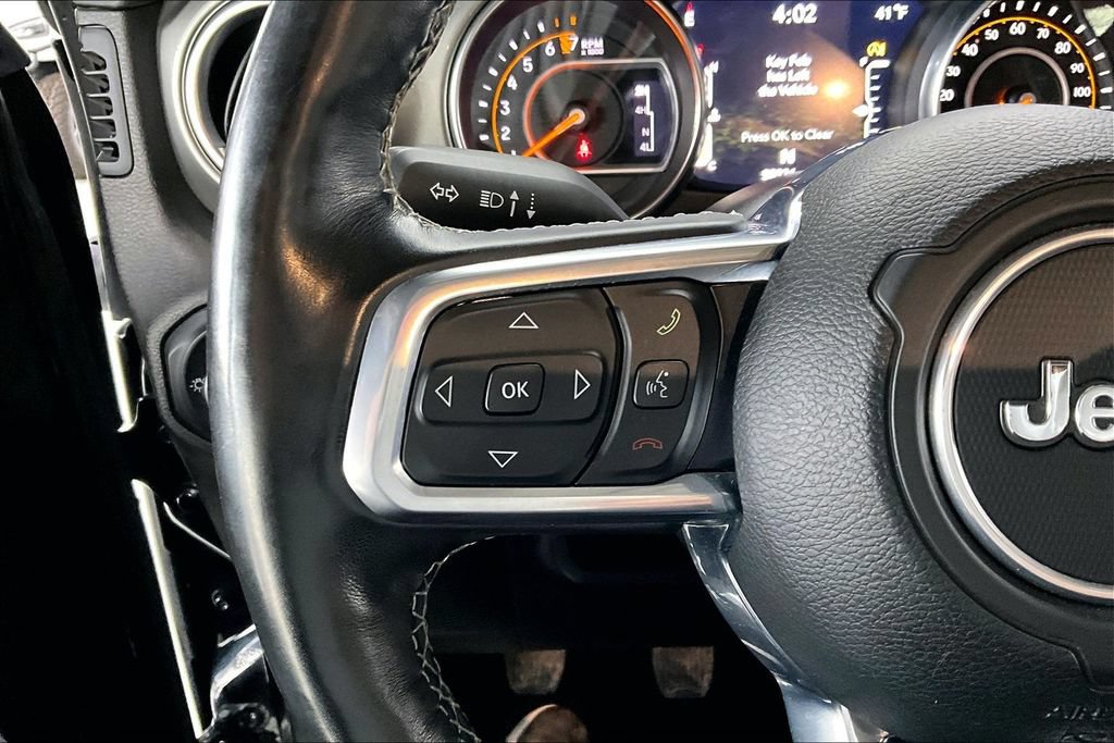 Used 2020 Jeep Wrangler Unlimited Sahara w/ Dual Top Group AWD/4WD image 11