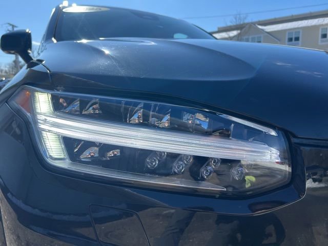 Certified 2025 Volvo XC90 B6 Ultra w/ Lounge Package image 14